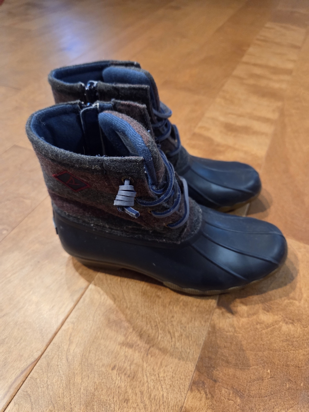 Sperry SALTWATER BOOTS GIRLS 4M Like New